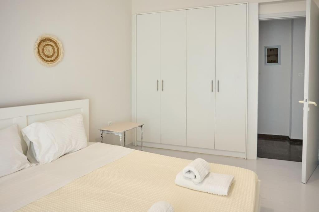 Panoramic White Blue Apartment Хиос Екстериор снимка